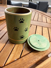 Carica l'immagine nel visualizzatore di Gallery, Urna KOKIA