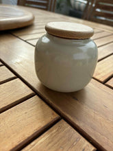 Carica l'immagine nel visualizzatore di Gallery, Urne céramique chat