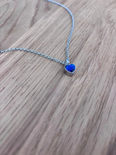 Carica l'immagine nel visualizzatore di Gallery, Collier Cinéraire Cœur Cristal Bleu - photo 3