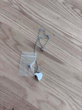 Carica l'immagine nel visualizzatore di Gallery, collier urne pour femme