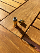 Carica l'immagine nel visualizzatore di Gallery, pendentif cineraire transparent dore