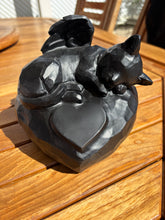 Carica l'immagine nel visualizzatore di Gallery, urne angel chat resine