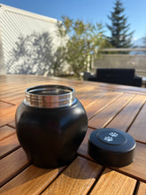 Carica l'immagine nel visualizzatore di Gallery, urne pour animaux felix