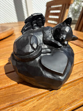 Carica l'immagine nel visualizzatore di Gallery, urne cineraire angel chat