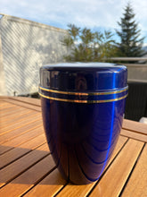 Carica l'immagine nel visualizzatore di Gallery, urne cineraire bleue