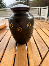 Carica l'immagine nel visualizzatore di Gallery, urne cineraire kokia