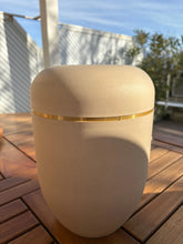 Carica l'immagine nel visualizzatore di Gallery, Urne Composite Beige - photo 2