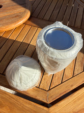 Carica l'immagine nel visualizzatore di Gallery, urne funeraire mandalay blanche emballee