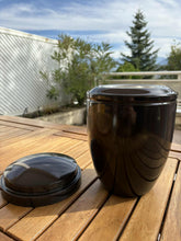 Carica l'immagine nel visualizzatore di Gallery, urne funeraire samia marron