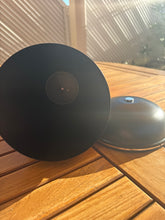 Carica l'immagine nel visualizzatore di Gallery, urne pour homme ou femme en metal