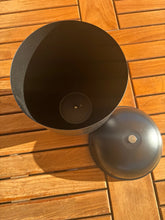 Carica l'immagine nel visualizzatore di Gallery, Urne Métal Canada Noire - photo 5
