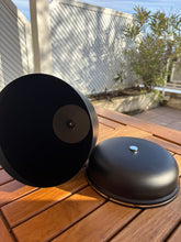 Carica l'immagine nel visualizzatore di Gallery, urne noire en metal