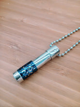 Carica l'immagine nel visualizzatore di Gallery, Urne Pendentif Cylindre Bleu - photo 1
