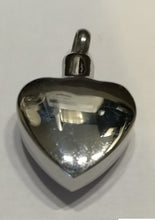 Carica l'immagine nel visualizzatore di Gallery, Pendente Cuore per ceneri