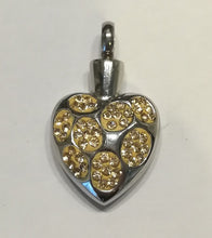 Carica l'immagine nel visualizzatore di Gallery, Ciondolo funerario a Cuore