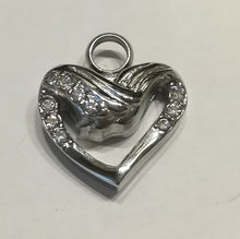 Carica l'immagine nel visualizzatore di Gallery, Pendente a Cuore per ceneri