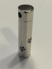 Carica l'immagine nel visualizzatore di Gallery, Ciondolo per ceneri di animali cilindrico