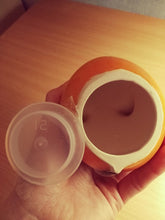 Carica l'immagine nel visualizzatore di Gallery, Urna per roditore arancione