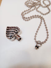 Carica l'immagine nel visualizzatore di Gallery, Ciondolo da cremazione Cuore argentato