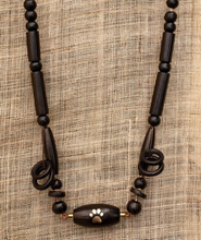 Carica l'immagine nel visualizzatore di Gallery, Ciondolo per ceneri di animali in legno