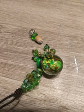 Carica l'immagine nel visualizzatore di Gallery, pendente per ceneri verde