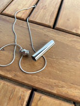 Carica l'immagine nel visualizzatore di Gallery, bijou cineraire pour homme ou femme
