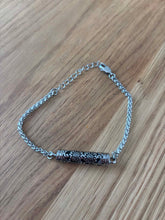 Carica l'immagine nel visualizzatore di Gallery, Bracelet urne capsule
