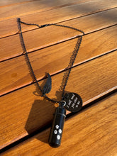 Carica l'immagine nel visualizzatore di Gallery, collier funeraire animaux
