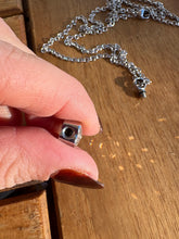 Carica l'immagine nel visualizzatore di Gallery, collier funeraire coeur ouverture 
