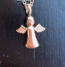 Carica l'immagine nel visualizzatore di Gallery, Collier Urne Ange Rose gold - photo 5
