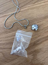 Carica l'immagine nel visualizzatore di Gallery, Pendentif Funéraire Cœur - photo 5
