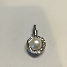 Carica l'immagine nel visualizzatore di Gallery, Pendentif funéraire : Prestige - photo 4
