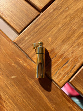 Carica l'immagine nel visualizzatore di Gallery, Pendentif Funéraire Transparent Doré - photo 4
