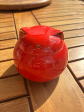 Carica l&#39;immagine nel visualizzatore di Gallery, urne chat rouge
