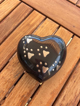 Carica l'immagine nel visualizzatore di Gallery, urne funeraire pour animaux pattes
