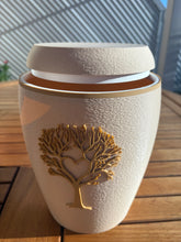 Carica l'immagine nel visualizzatore di Gallery, urne cineraire bio arbre de vie
