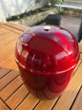 Carica l'immagine nel visualizzatore di Gallery, urne funeraire rouge
