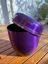 Carica l'immagine nel visualizzatore di Gallery, urne funeraire violet
