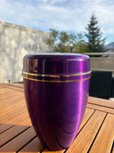 Carica l'immagine nel visualizzatore di Gallery, urne funeraire violette
