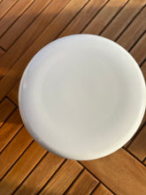 Carica l'immagine nel visualizzatore di Gallery, urne blanche pour homme et femme
