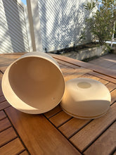 Carica l'immagine nel visualizzatore di Gallery, urne humaine beige composite
